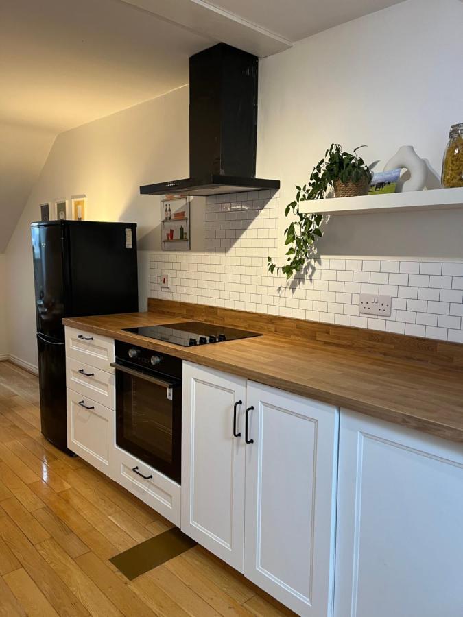 Homely 2 Story Cathedral City Apartment Durham Bagian luar foto