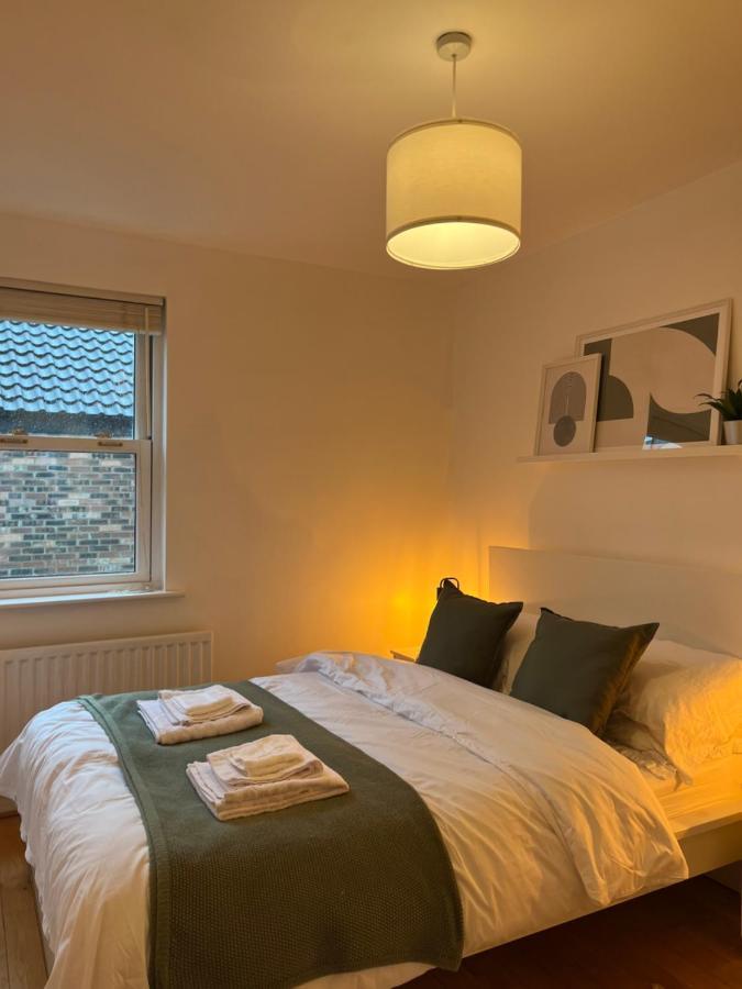 Homely 2 Story Cathedral City Apartment Durham Bagian luar foto