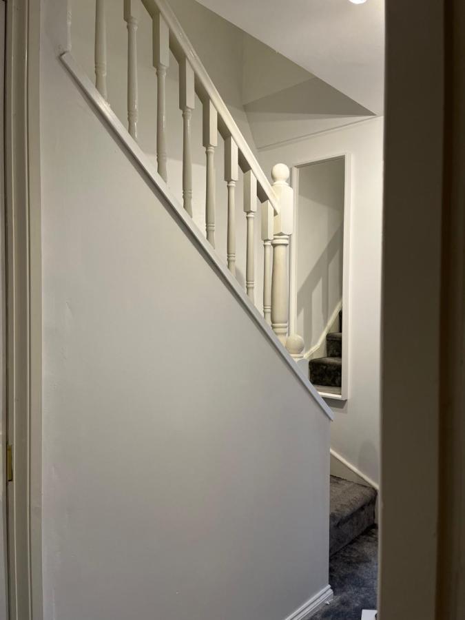 Homely 2 Story Cathedral City Apartment Durham Bagian luar foto